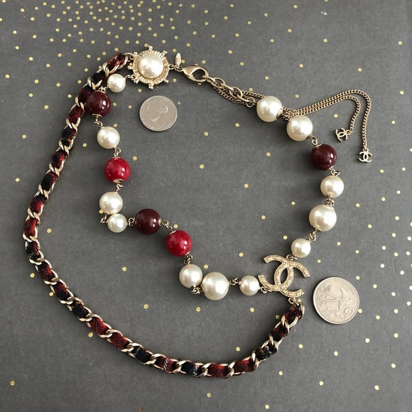 Auth Chanel necklace with pearls red beads and tweed - Picture 5 of 13